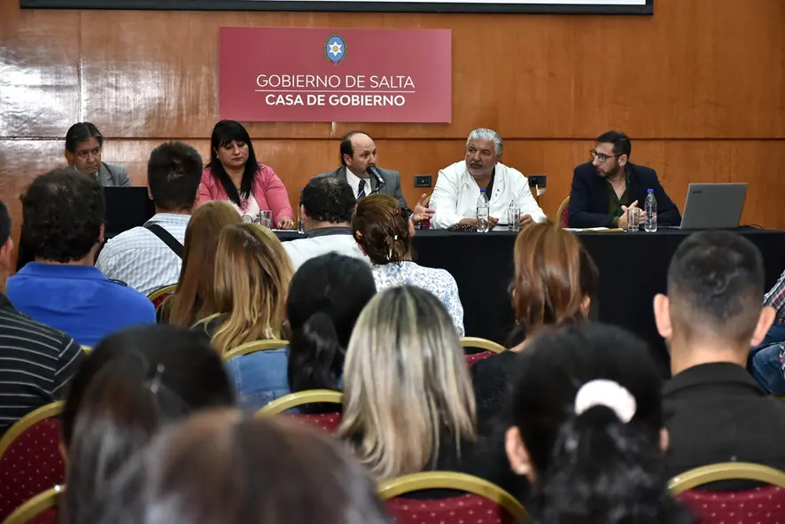 auditoria interna ministerio de salud de salta - Cómo se llama el ministro de salud de Salta Capital