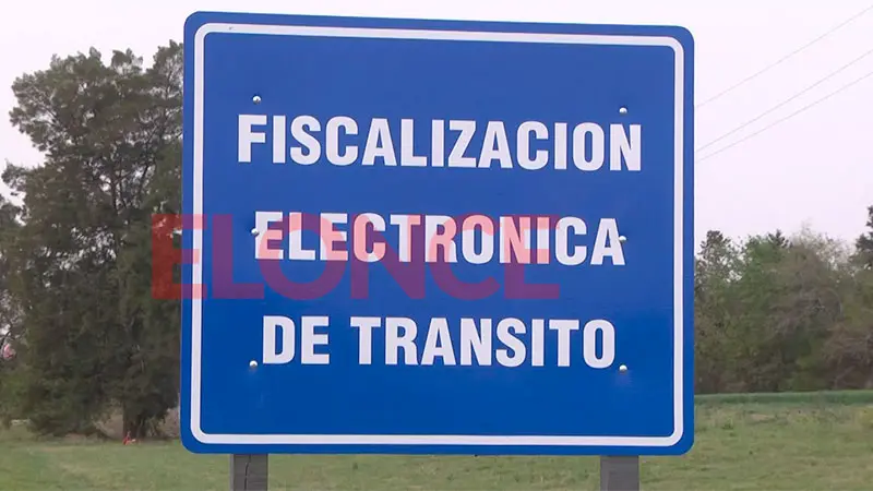 cartel fiscalizacion de velocidad lugones - Cuál es la velocidad máxima en Av Cantilo