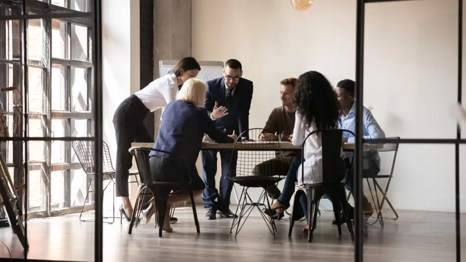 que es un auditor de compliance - Qué hace el área de compliance en una empresa