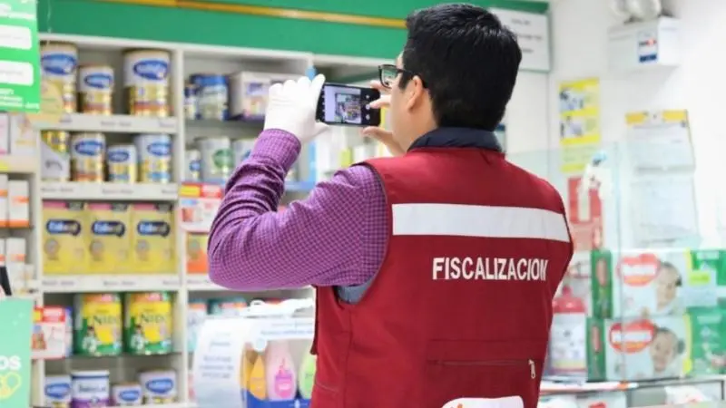 fiscalizacion de medicamentos - Qué organismo supervisa los medicamentos