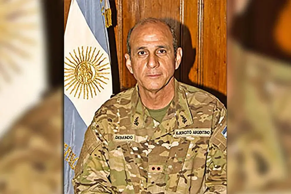 coronel auditor alberto fernando torres ministerio de defensa - Qué rango tiene el gabinete del ministro de Defensa